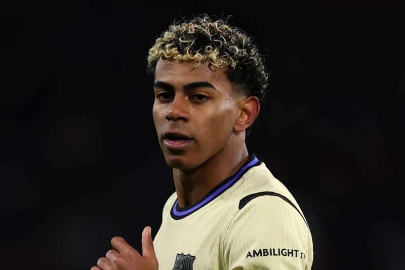 Lamine Yamal YouTube kanalı açtı ve ilk saatlerde büyük ilgi gördü