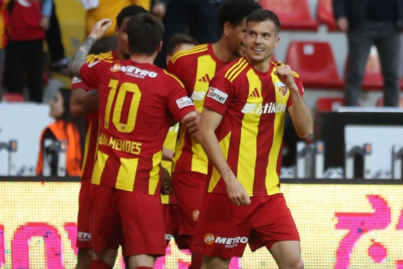 Superliqa: Kayserispor Çaykur Rizespor üzərində qələbə qazanaraq liqada qalmaq ümidlərini artırdı, Eyüpspor isə Qaziantepi məğlub etdi