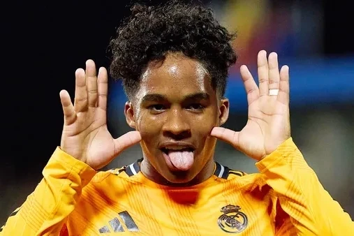 Lion Realın h&uuml;cum&ccedil;usu Hendriki icarəyə g&ouml;t&uuml;rmək &uuml;&ccedil;&uuml;n danışıqlara başlayıb