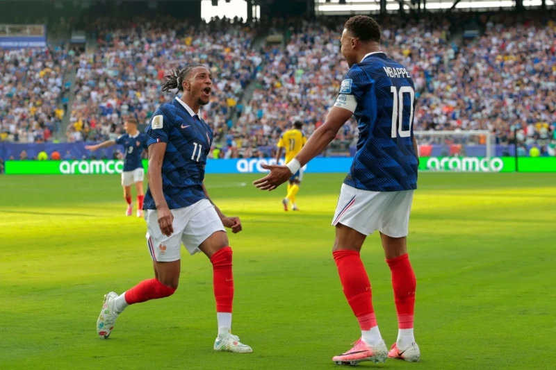 Mbappe “Real”-ə Oliseni cəlb etməyə çalışır
