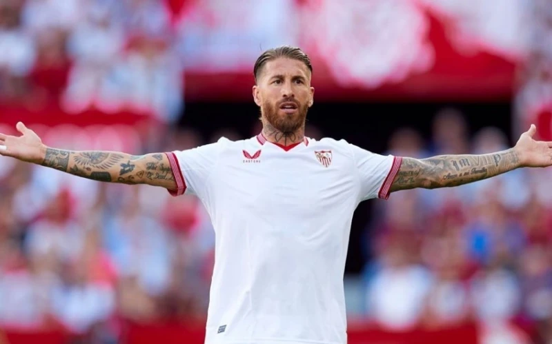 Məşhur futbolçu Argentina klubuna keçməkdən imtina edib