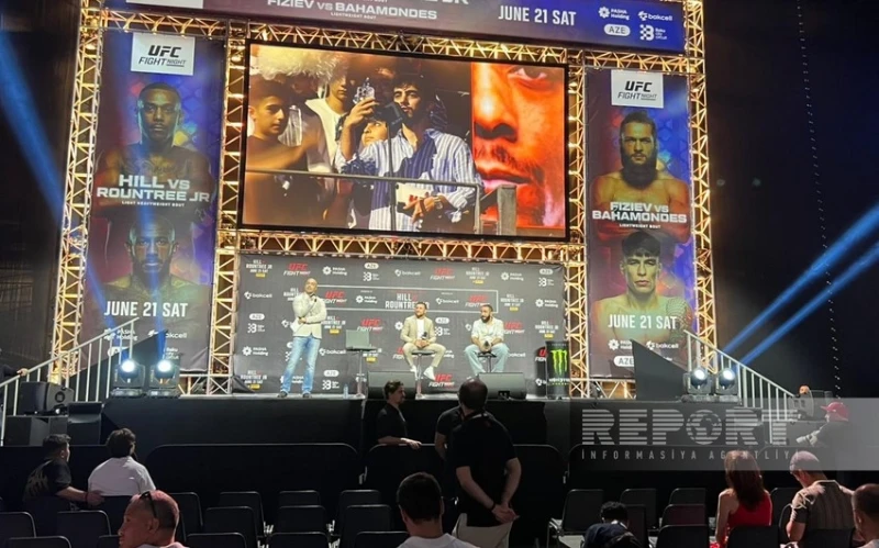 UFC yıldızları Merab Dvalişvili ve Belal Muhammed Bakü'de hayranlarıyla buluştu