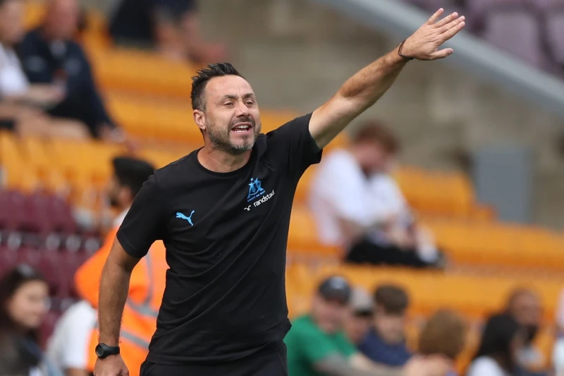 Tottenham fans protest De Zerbi's appointment over Greenwood statements