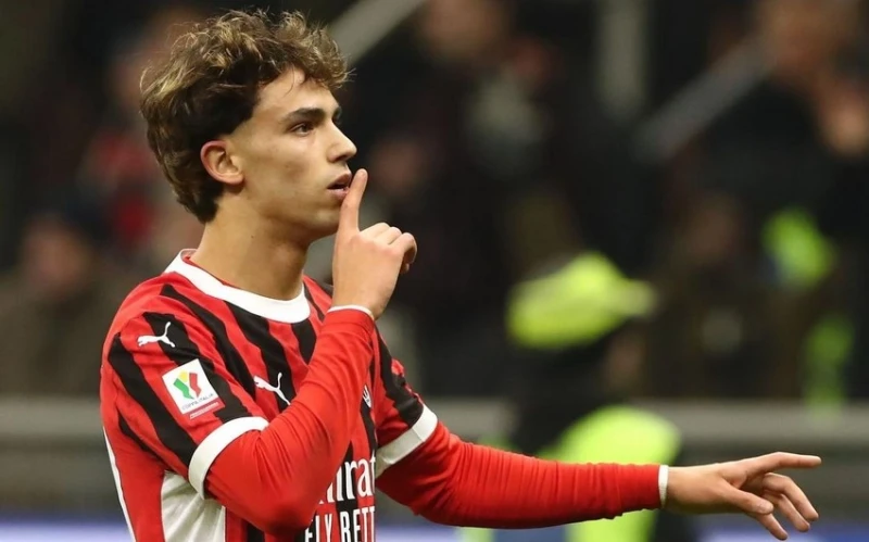 Portuqaliyalı tanınmış futbolçu Braziliya klubuna transfer ola bilər