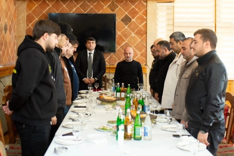 Meeting Held to Strengthen Unity Between “Kapaz” PFC and Fans