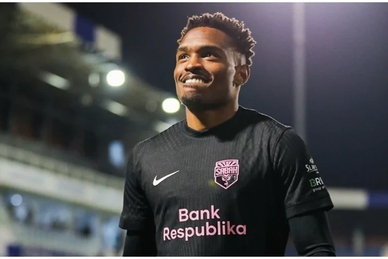 Coy Lens Mikels Azərbaycan çempionatında Nasimovun rekordunu təkrarladı