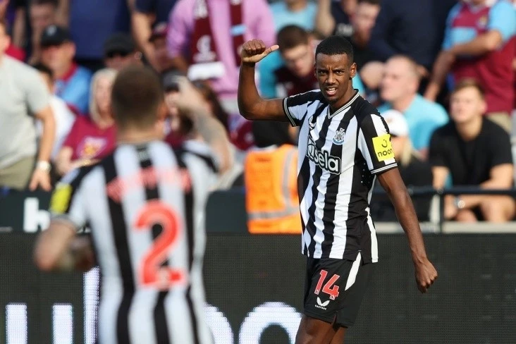 Newcastle management doesn't know where Alexander Isak is, because he is waiting to move to Liverpool