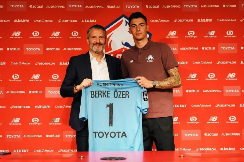 Lill qapısını Berke Özerə etibar etdi