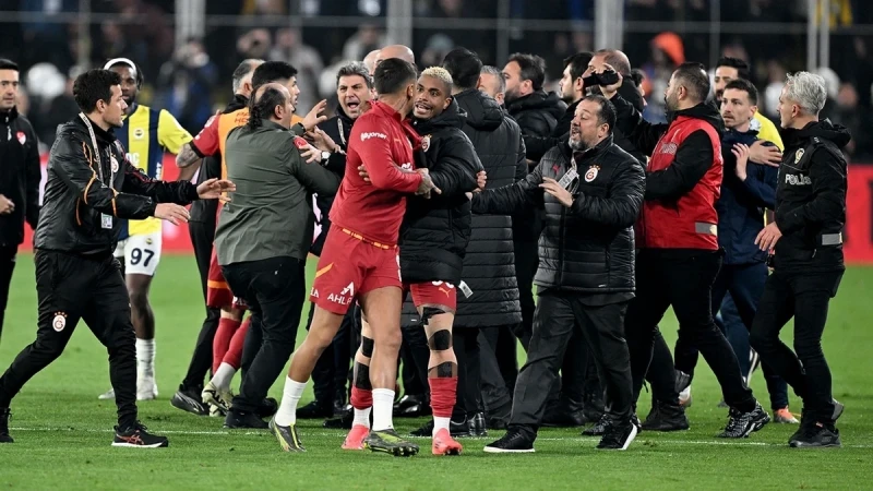 "Fənərbağça" - "Qalatasaray" derbisindən sonra 43 nəfər saxlanılıb