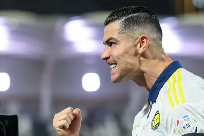 Ronaldo Messi şüarlarına ədəbsiz jestlə cavab verdi: Video
