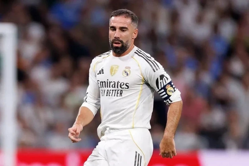 Dani Carvajal underwent surgery on his right knee, will not play until the end of the year; Dani Carvajal underwent surgery on his right knee, will not play until the end of the year;