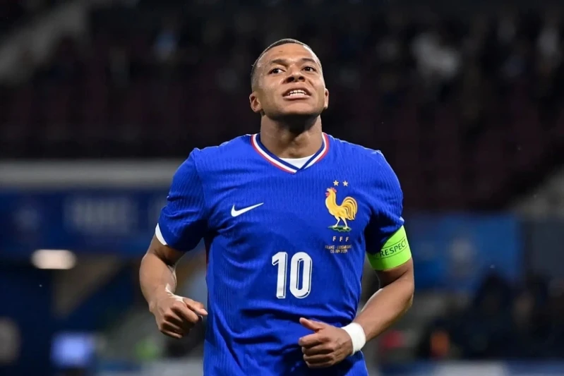 Mbappe: Azərbaycanla oyunda oynamaq istəyirəm
