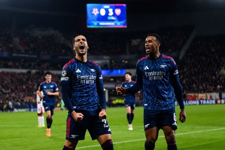 Əliyar Ağayevin hakimliyi ilə Arsenal Slaviya Praqanı böyük hesabla məğlub etdi