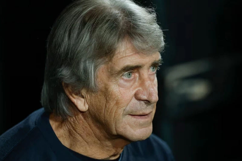 Manuel Pelleqrini Betislə müqaviləsini uzatdı, Çili millisinə getmək şərti ilə