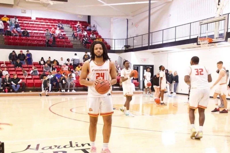 Sərhədçi Mark Vance adlı Amerikalı basketbolçu ilə müqavilə imzalayıb