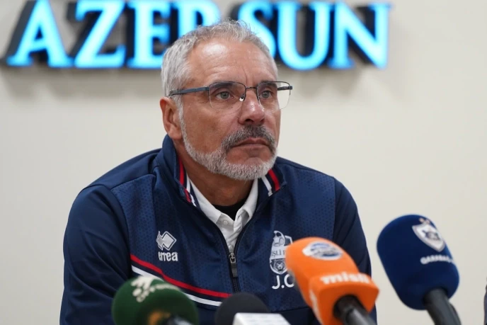 Kaskilya is unhappy with the refereeing: The ball touched Rossi's hand