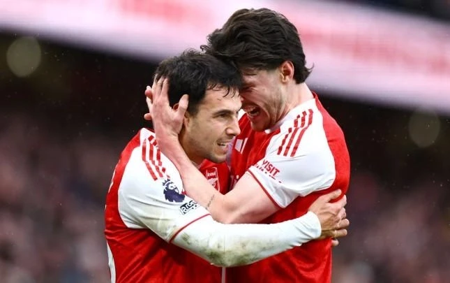 Arsenal, Sunderland karşısında farklı galibiyet aldı