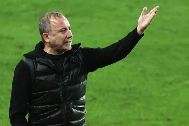 Sergen Yalçın yenidən Beşiktaşda