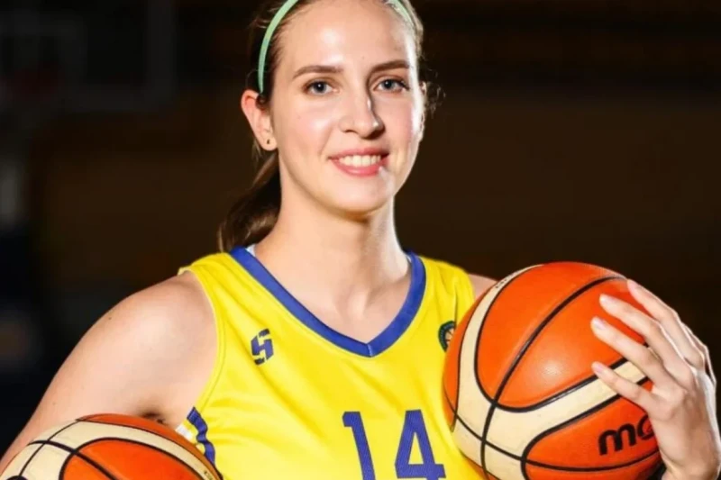 Yelizaveta Bratçikova Azərbaycan milli basketbol komandasında oynayacaq