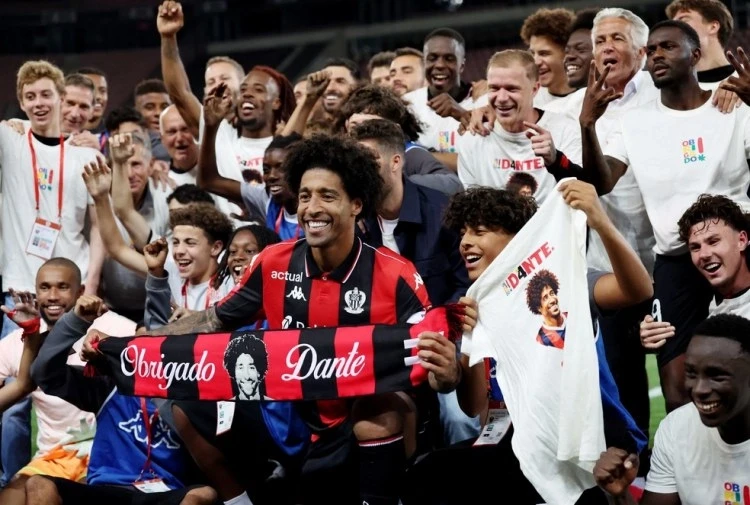 Nice captain Dante ends his career