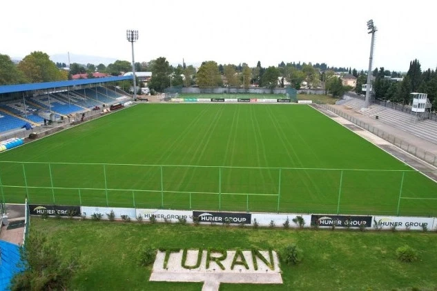 Turan Tovuz stadionunda ot örtüyünün dəyişdirilməsi yekunlaşır