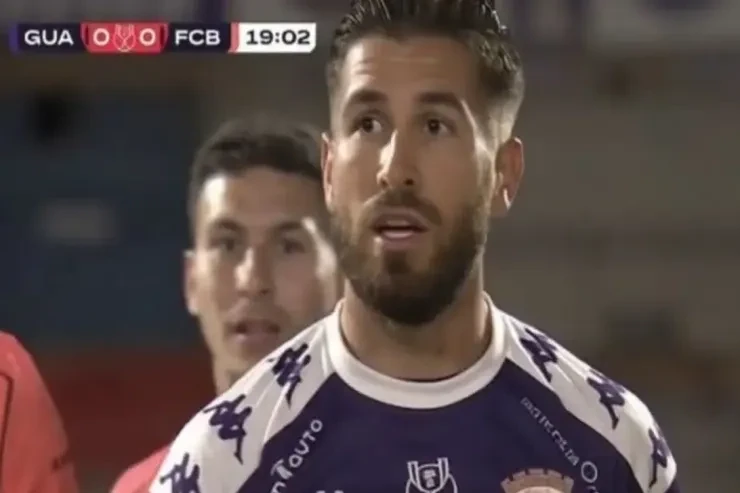 Ramosa bənzəyən futbolçu Barselona ilə oyunda fərqlənib