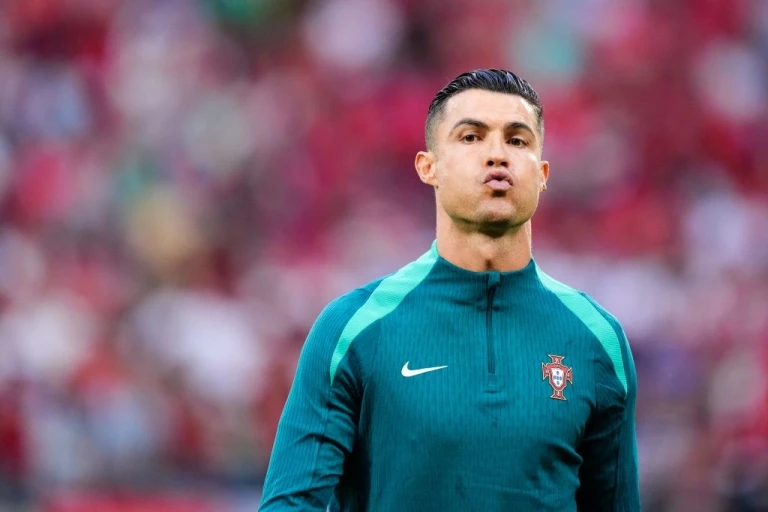 Ronaldo becomes the first footballer to surpass $1 billion in wealth