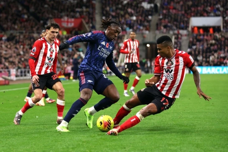 Sanderlend və Arsenal heç-heçə razılaşıb - VİDEO