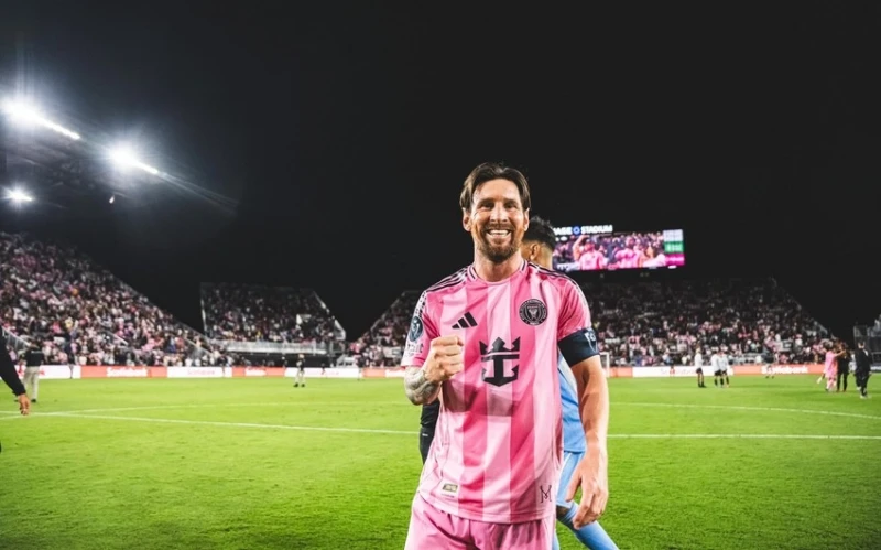 Messi komandasını Çempionlar Liqasının yarımfinalına çıxarıb