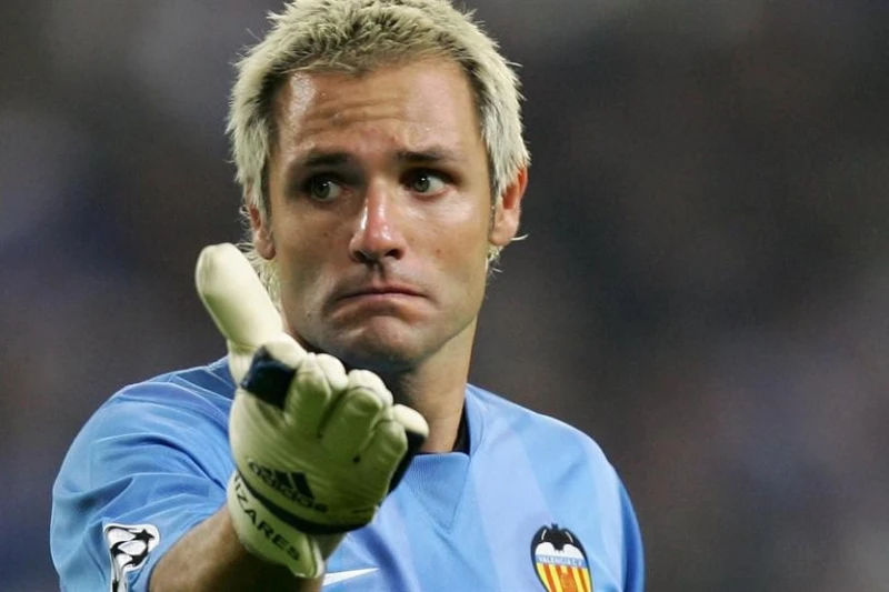 Канисарес: Расистский скандал Престианни может повредить его карьере;