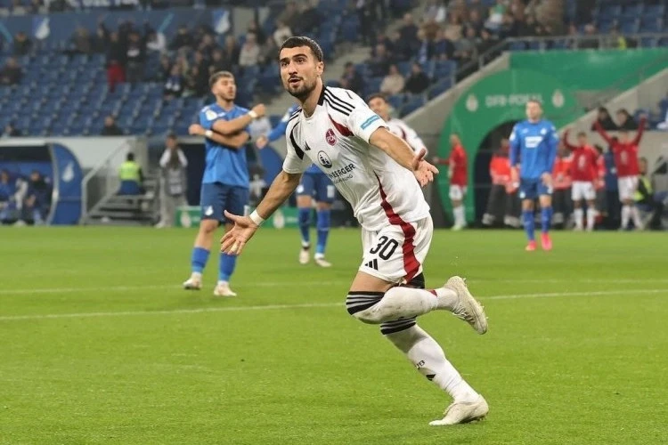 Mahir Emreli oynadı, Nürnberq heç-heçə etdi