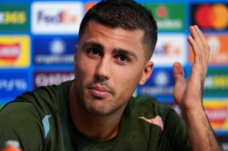 Rodri Real Madride transferiyle ilgili mesajlar verdi!