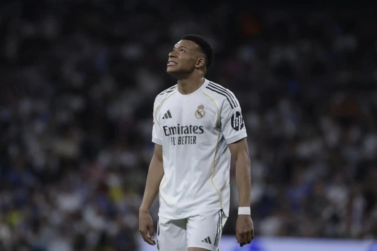 Kilian Mbappe Barselona ilə oyunda iştirak etməyəcək