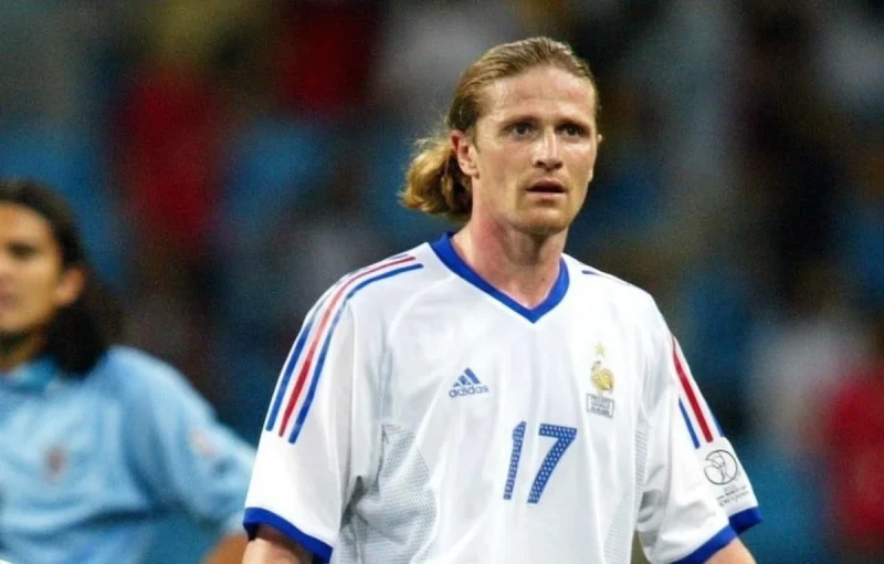 Dünya çempionu Emmanuel Petinin medalları itirilib