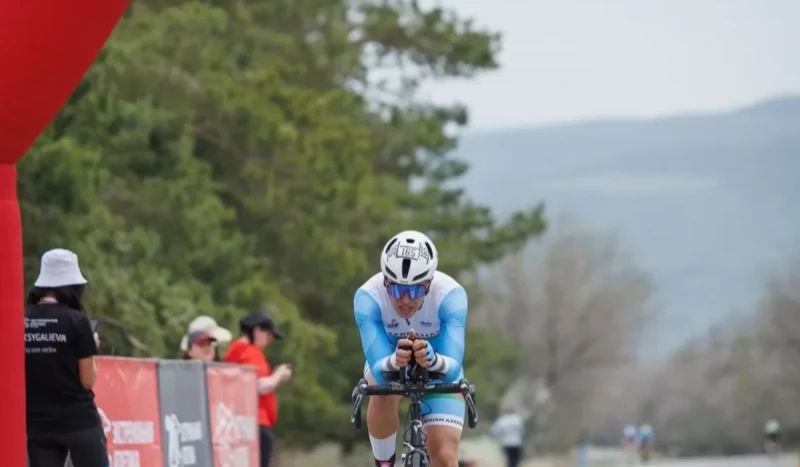 Сулейман Алекперов завоевал бронзовую медаль на соревнованиях Road Race 2026