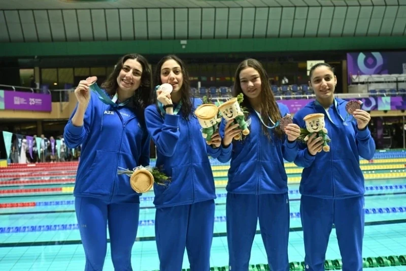 Женская сборная Азербайджана по плаванию завоевала бронзовую медаль на Играх исламской солидарности