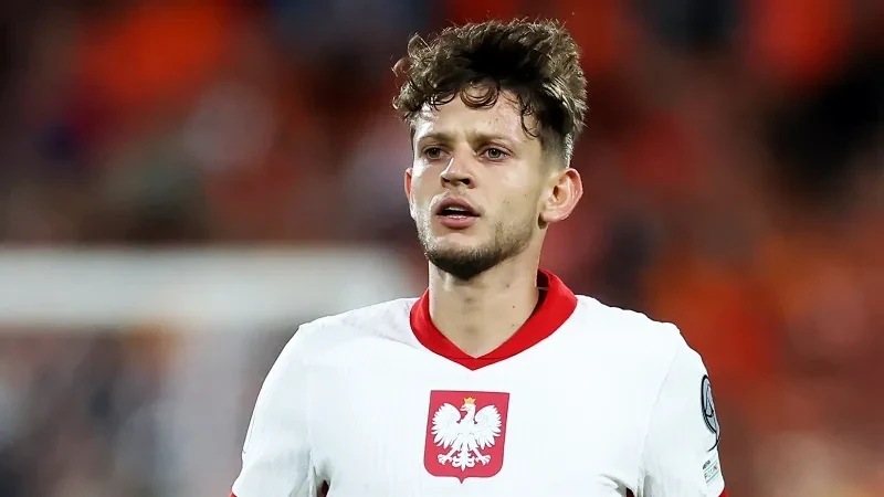 Sebastian Szymanski Rennes'e Transfer Oldu