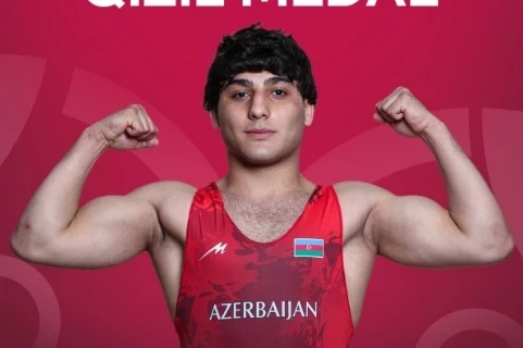 Эльвин Наджафзаде завоевал золото, Гулай Хасмамедова - серебро на чемпионате Европы по борьбе среди юношей до 15 лет