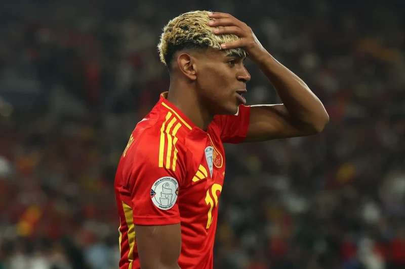 Lamin Yamal İspaniyada ən çox nifrət xarakterli təhqirlərə məruz qalan futbolçudur