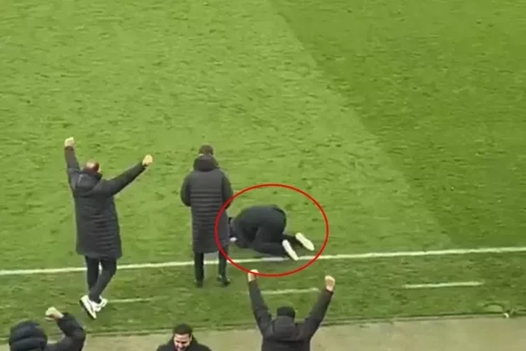 Arda Turan Şaxtyorun qələbəsindən sonra stressdən diz &ccedil;&ouml;kd&uuml