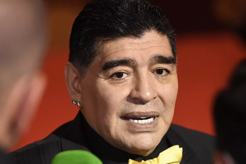 Maradonanın ölümündən əvvəlki müalicəsinə dair tibbi sənədlər polis tərəfindən ələ keçirilib