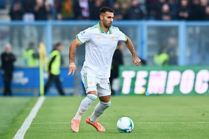 Mançester Yunayted Zəki Çeliklə müqavilə imzalamaqda maraqlıdır