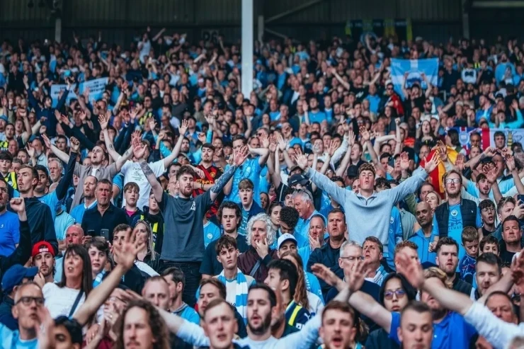 Manchester City taraftarları bilet kuralları nedeniyle kulübe dava açmaya hazırlanıyor