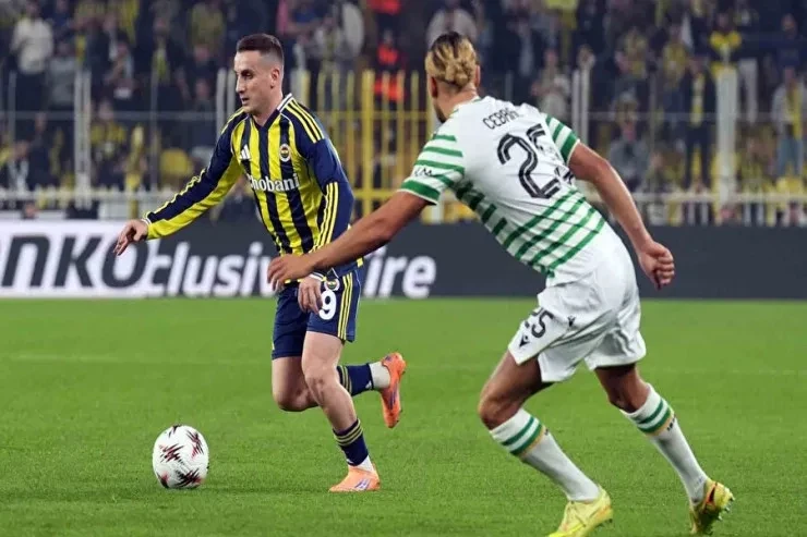 Матч «Фенербахче» — «Ференцварош» завершился вничью: 1:1