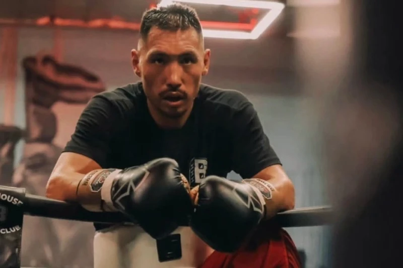 Janibek Alimxanulu dopinqə görə çempion titulundan məhrum edildi