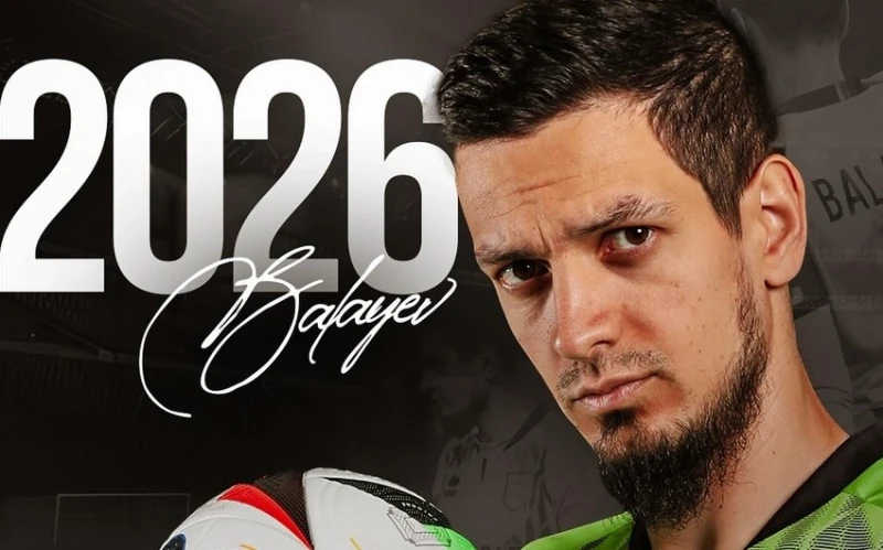 Emil Balayev Neftçi ilə müqaviləsini uzadıb