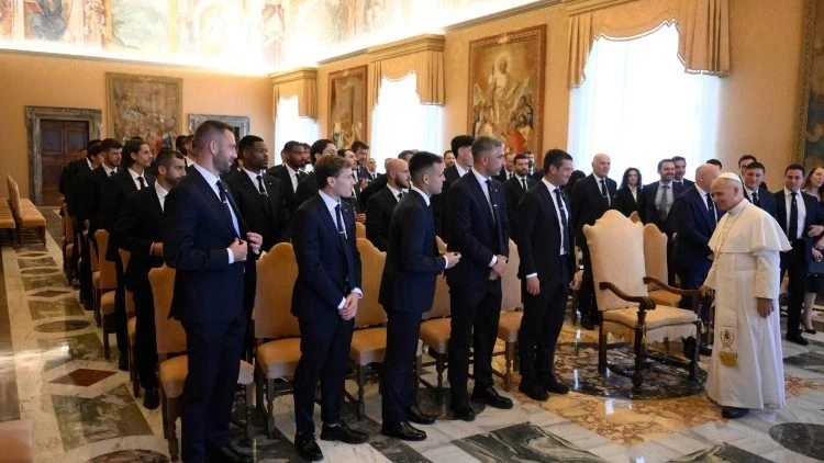 Roma Papası XIV Leo İnterin çempionluğu münasibətilə klub nümayəndələri ilə görüşüb