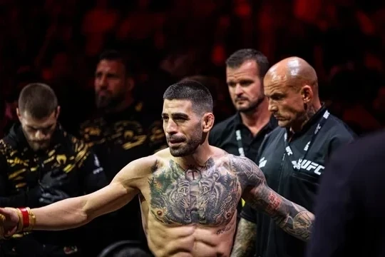 İliya Topuriyadan rəqiblərinə xəbərdarlıq: Məni məğlub etmək üçün öldürməlisiniz!