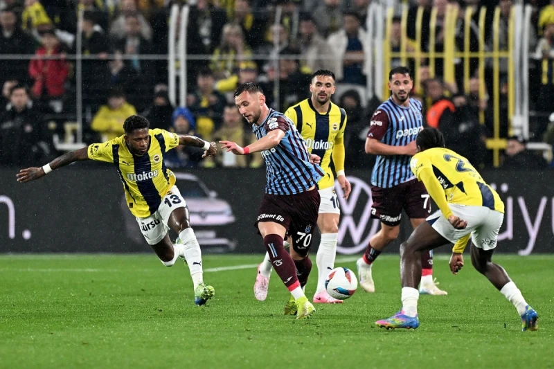 Türkiyə Super Liqası: "Fənərbaxça" "Trabzonspor"a qol vurmaqdan peşman etdirdi