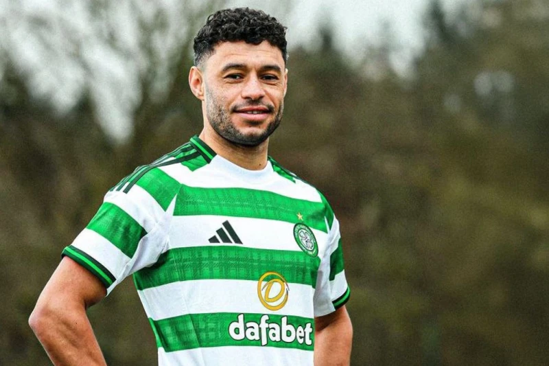 Alex Oxlade-Chamberlain Celtic'te: Eski Arsenal ve Liverpool oyuncusu Glasgow'a transfer oldu